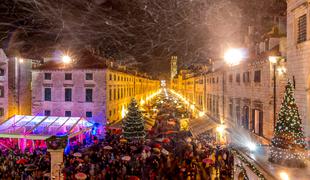 Države zaostrujejo varnostne ukrepe na božičnih sejmih