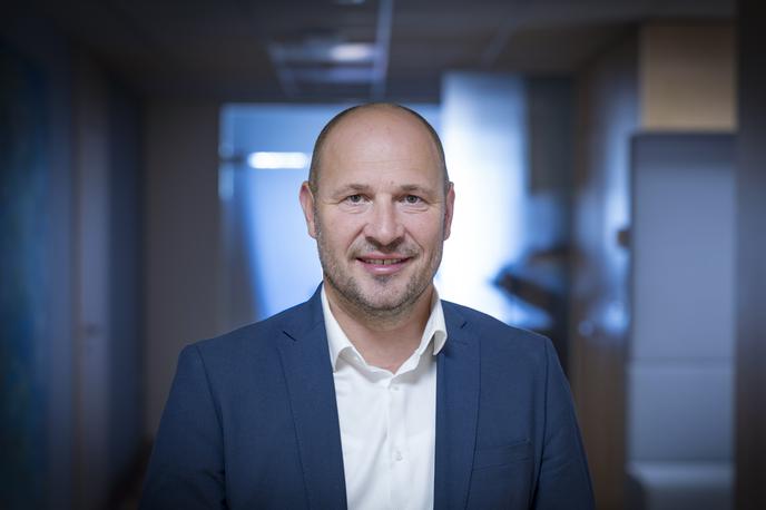 Jernej Vrtovec | Minister Vrtovec prisega na morske radosti in prednost pred gokarti daje vodnim skuterjem. | Foto Ana Kovač