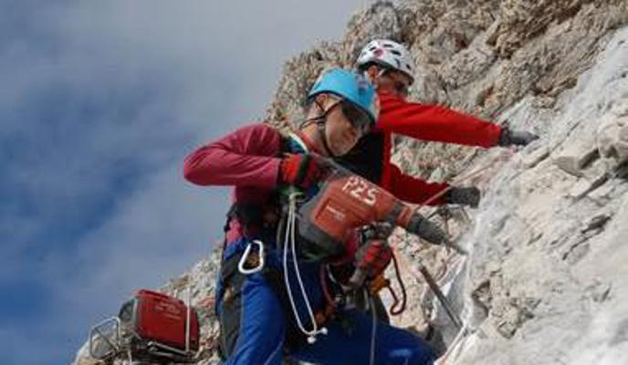 Do vključno sobote na Triglav ne hodite s Kredarice