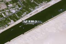 Sueški prekop ladja