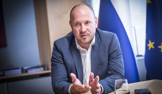 Vrtovec ne izključuje omejitve cen plina pozimi