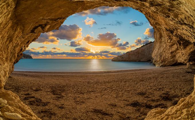 Plaža Porto Katsiki ob sončnem zahodu | Foto: Shutterstock