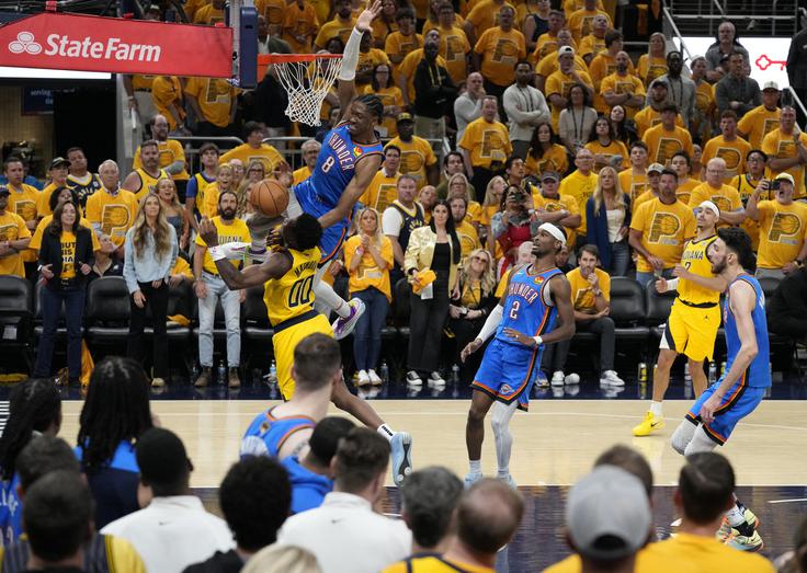 Če bi Indiana povedla v zmagah s 3:1, bi se OKC statistično gledano pisalo zelo slabo. V zgodovini finalnih serij lige NBA je namreč ekipa, ki je v finalu povedla s 3:1, zmagala v 37 od 38 primerov.  | Foto: Reuters
