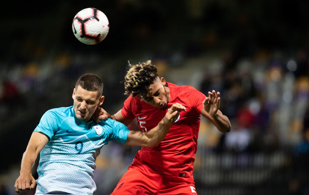 Slovenija : Anglija, slovenska nogometna reprezentanca U21 | Slovenci so v 90. minuti zadeli za 2:2. | Foto Blaž Weindorfer/Sportida