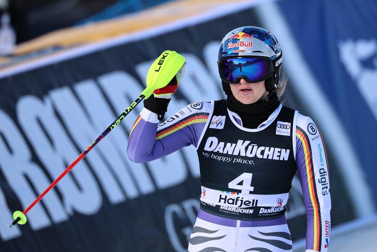 Emma Aicher je osvojila tretje mesto in ima še vedno teoretične možnosti za osvojitev velikega kristalnega globusa. | Foto: Guliverimage