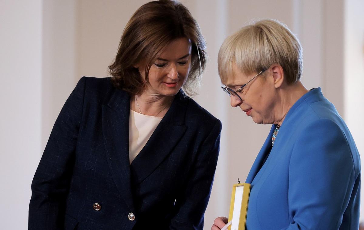 Nataša Pirc Musar, Tanja Fajon | "Entiteta nima nikakršne pravice voditi zunanje politike ali izrekati prepovedi tujim državnikom. To je še eno dejanje samovolje Milorada Dodika, ki si prisvaja institucije Republike Srbske za osebne politične obračune in neposredno škodi ugledu BiH," je dejal Edin Forto, minister za komunikacije in promet BiH. | Foto STA