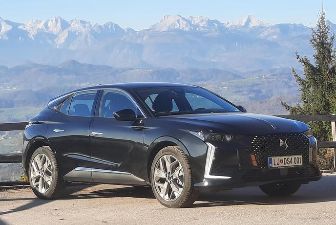 DS4 – prestiž po francosko (Citroënovsko) ali še kaj več? Vtisi so zanimivi. #foto