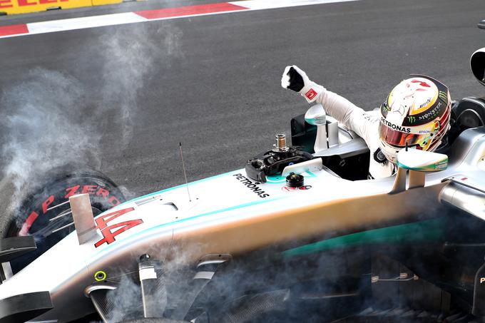 Hamilton je v Bakuju najprej razbil svoj dirkalnik, nato pa še svojo sobo. | Foto: 