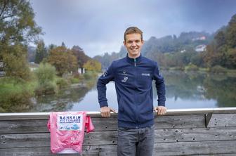 Jakob Omrzel, vzhajajoča zvezda slovenskega kolesarstva, ki ne želi preskakovati stopničk