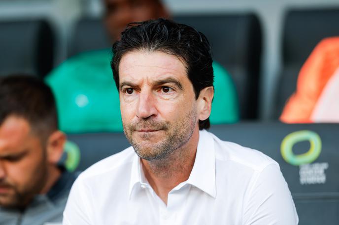 NK Olimpija : Kairat Almaty Jorge Simao | Jorge Simao je na prvi tekmi v Stožicah, na kateri je vodil Olimpijo, remiziral s prvakom Kazahstana. | Foto Aleš Fevžer