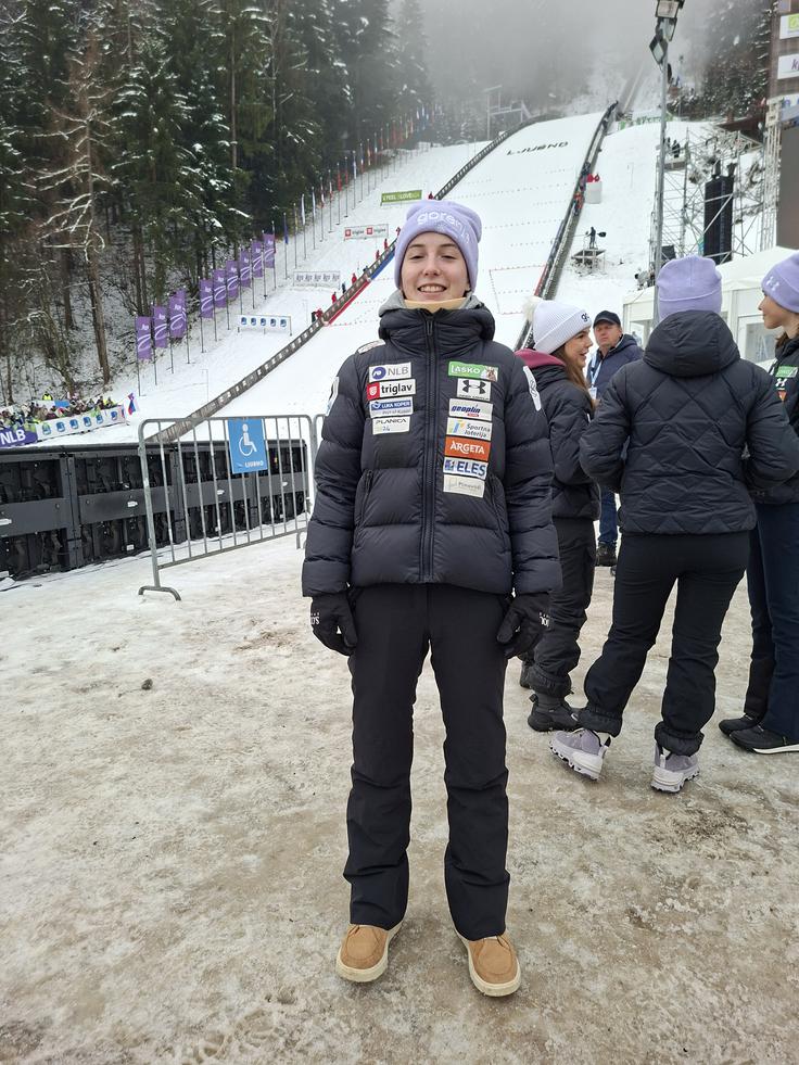 "Vesela sem, da lahko hodim, da lahko sama vse delam. Imam še vratno opornico, a sem zelo ponosna, da mi je uspelo priti čez te težke čase." | Foto: Pe. M.