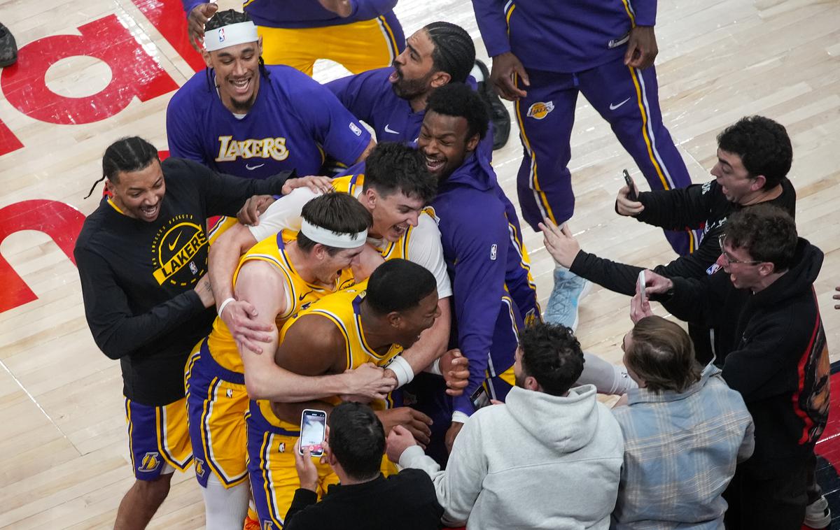 Los Angeles Lakers | Rui Hachimura je zadel trojko za veliko zmago Lakersov. | Foto Reuters