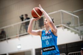 slovenska ženska košarkarska reprezentanca, Slovenija : Poljska