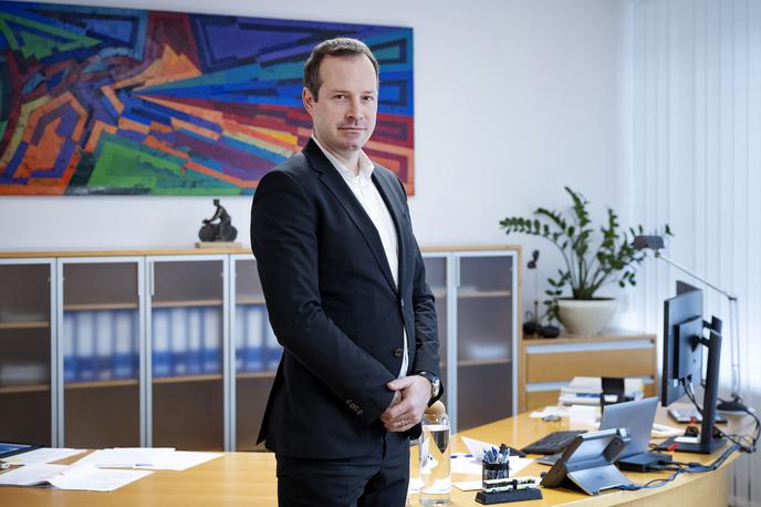 Rok Vihar | Novi direktor LPP Rok Vihar si je zadal, da bi število potovanj z LPP v petih letih dvignili za petino. | Foto Ana Kovač