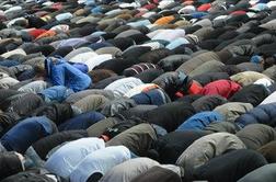 Muslimani na današnji bajram romajo v Meko