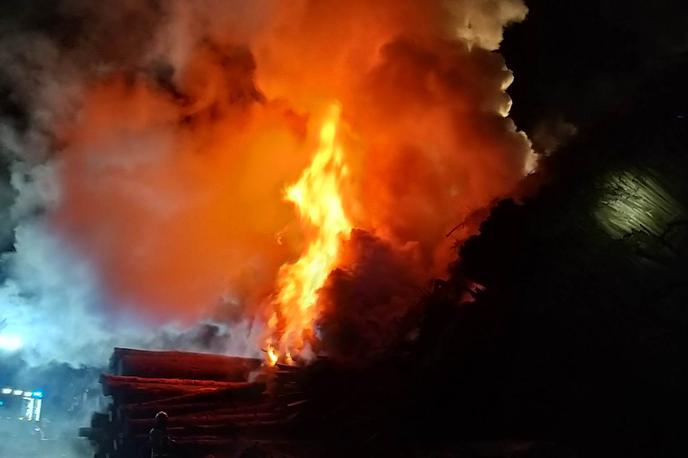 Požar | Zagorelo je na deponiji sekancev. | Foto Gasilska brigada Ljubljana
