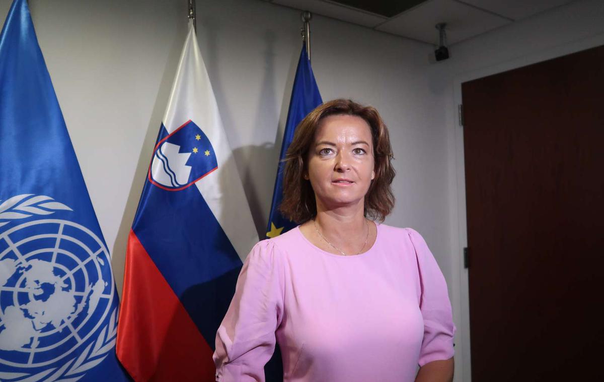 Tanja Fajon | Predsednica SD Tanja Fajon je pozive Janše k oboroževanju obsodila. | Foto Robi Poredoš, STA