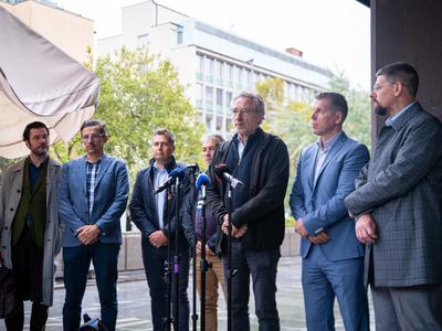 Sindikati vložili zahtevo za razpis referenduma o interventnem zakonu