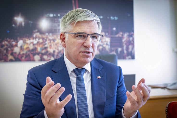 "Želim si, da parlamentarna preiskava ne bi bila le lov na čarovnice, ampak bi dejansko odkrivala korupcijo. Parlamentarna preiskava mora biti namenjena politikom in iskati odgovornost politike, ne pa ljudi, ki se jih to ne tiče." | Foto: Ana Kovač