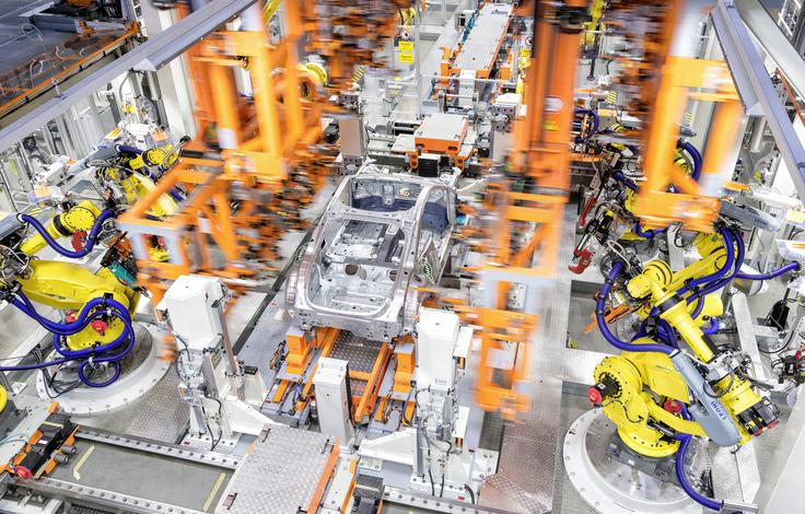 Lani je Audi na Madžarskem izdelal 105 tisoč avtomobilov, v prihodnjem bo to njihovo glavno središče izdelave elektromotorjev. | Foto: Audi