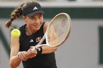 Družinska in teniška zgodba najstnice Ive Jović