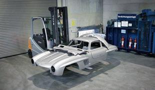 Mercedes-Benz ne dovoljuje kopij legendarnega 300 SL