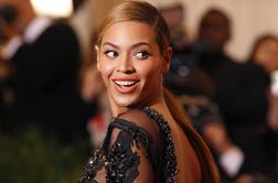 Mišičasti Ronaldo poskrbel za mokri lepotički Beyonce in J.Lo (video)