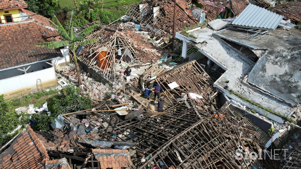 Potres v Indoneziji