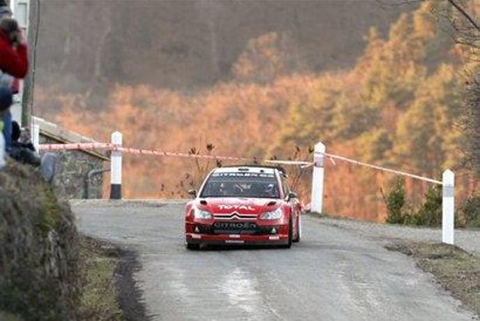 Loeb trdno v vodstvu
