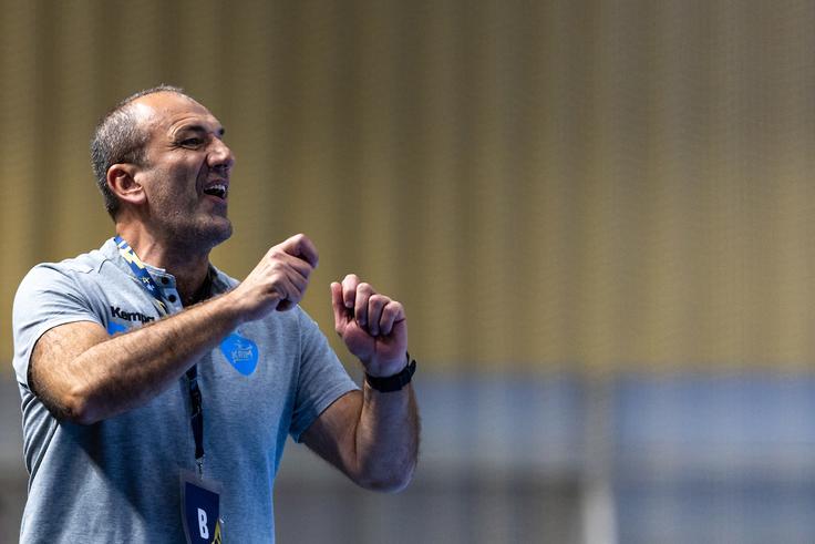 "Znova smo se veliko naučili, za poraz pa sem kriv jaz," je povedal trener tigric Dragan Adžić. | Foto: Matic Klanšek Velej/Sportida