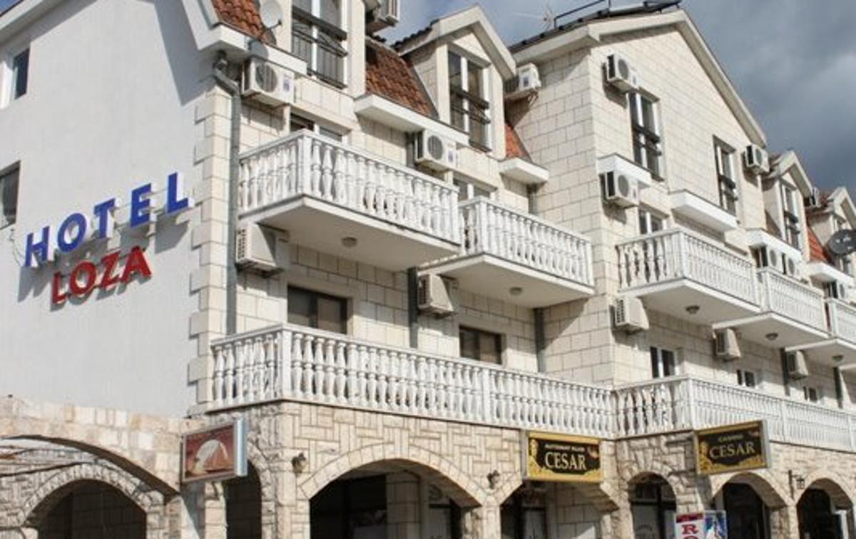 Hotel Loza, Budva | V hotelu, ki so ga pristojni že večkrat zaprli, so sedemkrat nezakonito odstranili plombe.  | Foto Facebook