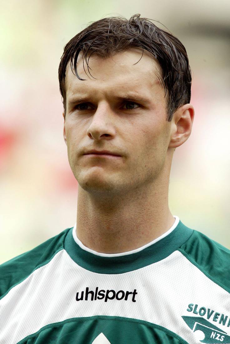 Že v mladih letih se ga je oprijel vzdevek Piko. Zanj je zaslužen brat Muharem, a tudi številni italijanski turisti, ki so radi igrali nogomet. | Foto: Guliverimage