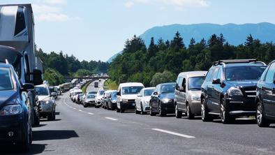 Zastoji na cestah na Gorenjskem in na Obali