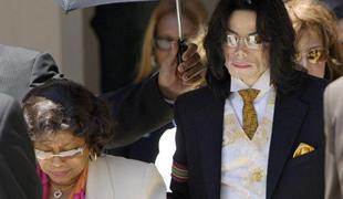Michael Jackson z alarmom med zlorabljanjem