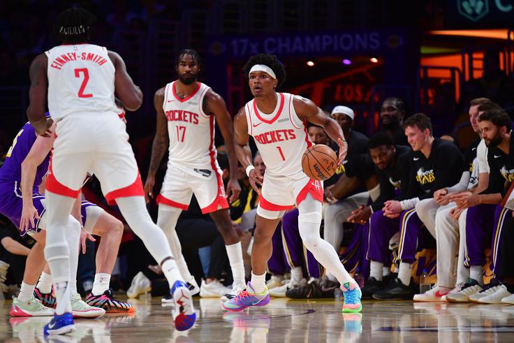 Houston je na peti tekmi dosegel 14 trojk (14/40), največ v seriji z Lakersi. | Foto: Reuters