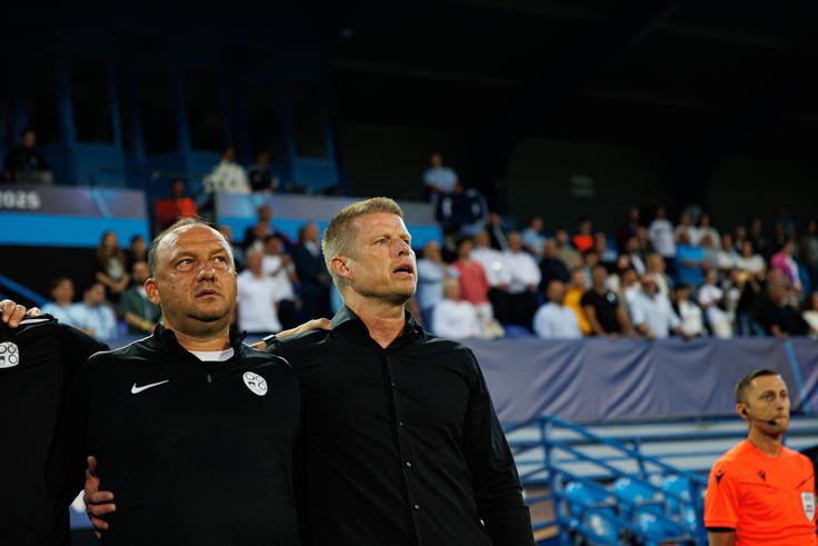 Bosta selektor Andrej Razdrh in pomočnik Darko Karapetrović popeljala mlade Slovence do prve zmage na Euru? | Foto: Guliverimage