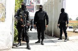 V spopadih v Tuniziji najmanj 45 mrtvih