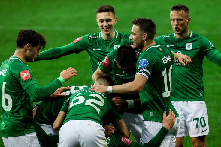 Zmaji so proti Aluminiju nadomestili zaostanek, povedli z 2:1, na koncu pa se morali zadovoljiti le s točko. | Foto: Vid Ponikvar