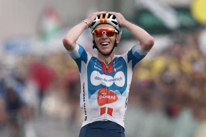 Romain Bardet. TDF 2024, 1. etapa | Francoski veteran Romain Bardet je zmagovalec uvodne etape 111. Dirke po Franciji. | Foto Reuters