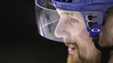 VIDEO: V ligi NHL želijo, da vizirji postanejo obvezni