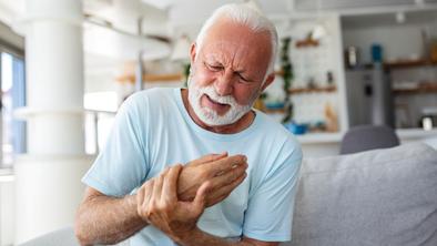 ​​Zdravljenje bolečin v zapestju s ​​fizioterapijo​​