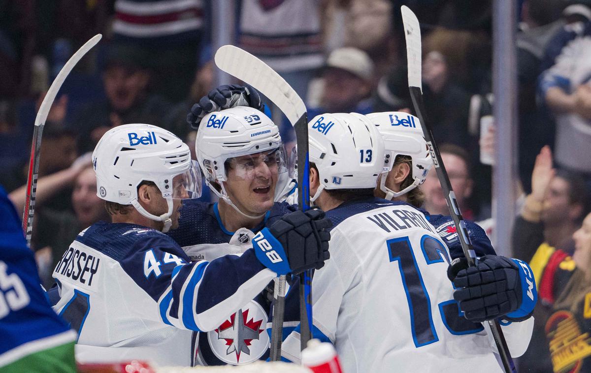 Winnipeg Jets | Hokejisti Winnipega so do zmage v "vetrovnem mestu" prišli po podaljšku. | Foto Reuters