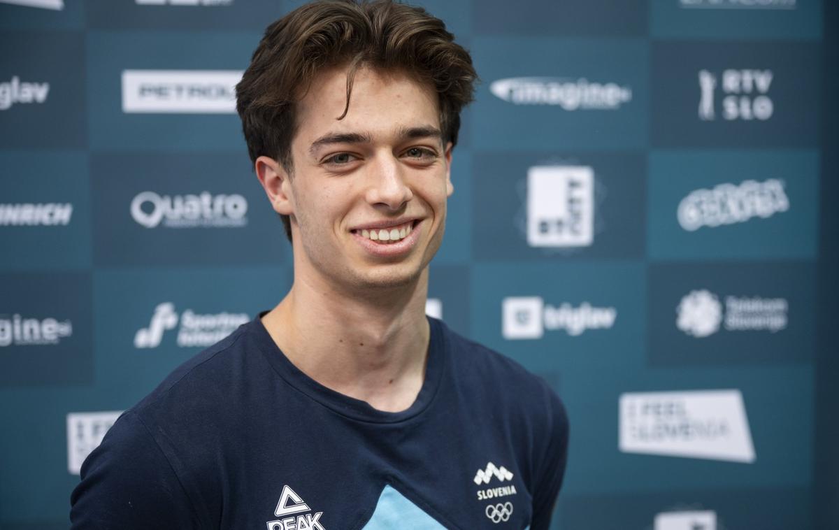 Gregor Rakovič | Gregor Rakovič je v finale konja z ročaji je napredoval s šestim dosežkom. | Foto Boštjan Podlogar/STA