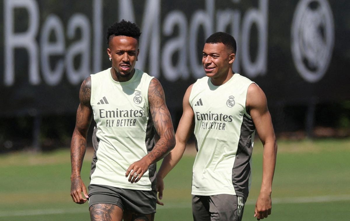 Kylian Mbappe | Kylian Mbappe je zapustil bolnišnico in se pridružil soigralcem, aktivnosti bo začel postopoma. | Foto Reuters