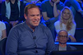 Tekmovalec zamudil priložnost, da bi v Milijonarju zaprosil svoje dekle #video