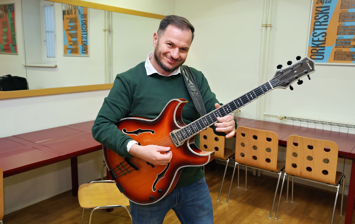 Peter Oset, Modrijani | Poroke Petra Oseta, ki se je odvila drugi konec tedna v mesecu maju, so se udeležili številni glasbeniki in znani obrazi. | Foto Mediaspeed