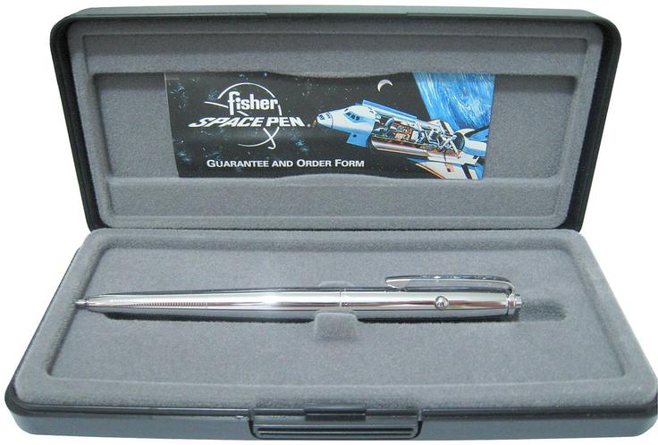 Pisalo Fisher Space Pen (v prevodu Fisherjevo vesoljsko pisalo) je bilo zasnovano ne le za delovanje v breztežnostnem prostoru, temveč tudi v drugih nevsakdanjih okoliščinah. | Foto: Thomas Hilmes/Wikimedia Commons