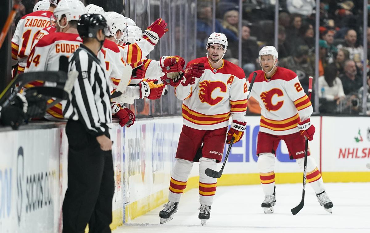 Calgary Flames, Sean Monahan | Calgary je zmagal po izvajanju kazenskih strelov. | Foto Guliverimage