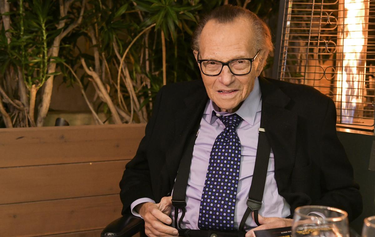Larry King | Za 86-letnim Larryjem so boleči tedni. | Foto Getty Images