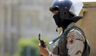 Islamska država prevzela odgovornost za eksplozijo v Kairu (video)
